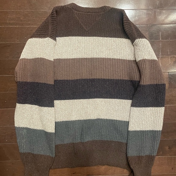 vintage tommy hilfiger sweater - Picture 2 of 3